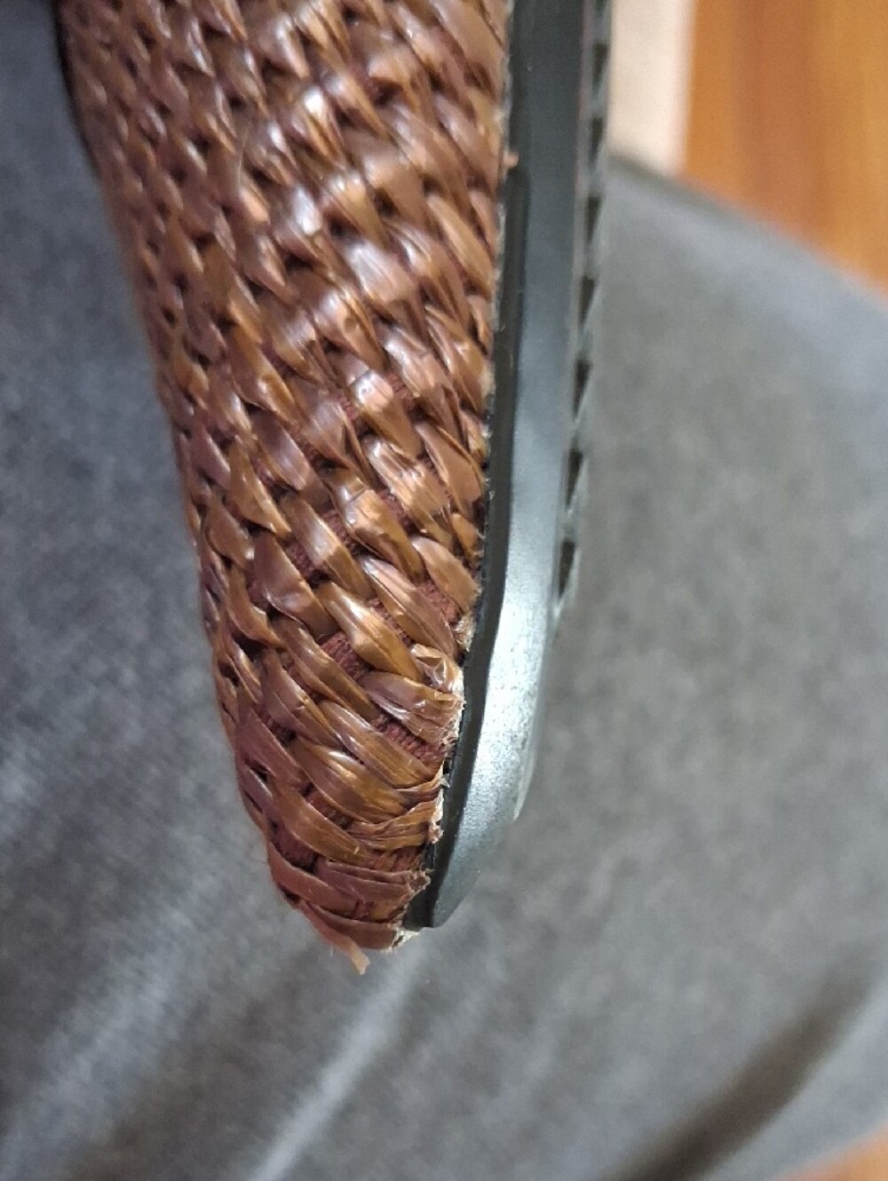 Dkny Brown Woven Pointed Toe Slingback Mules with Black Trim - Picture 4 of 4